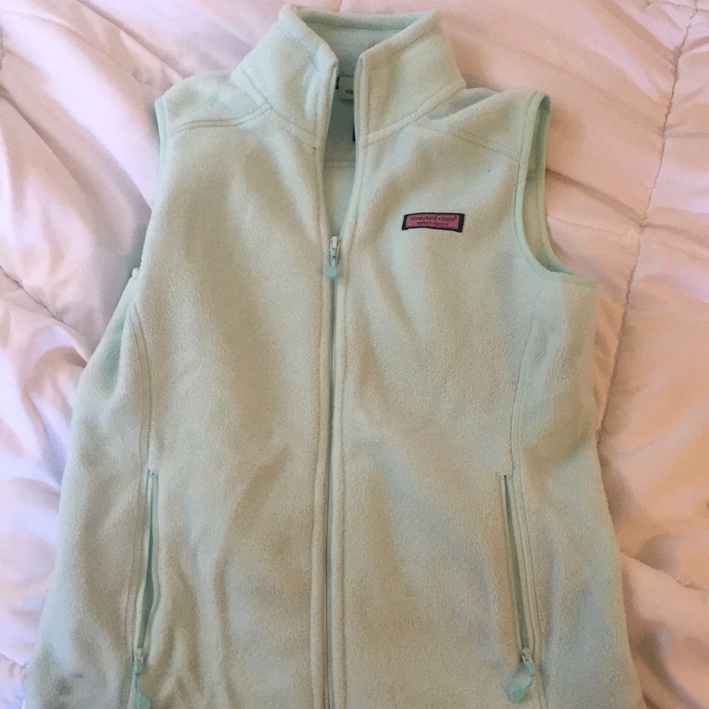 Pastel vineyard vines vest